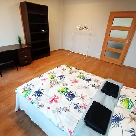 Fantastic Zg - S4 Pokoj 205 Zielona Góra Zewnętrze zdjęcie